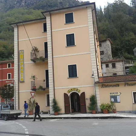 La Pania 3*